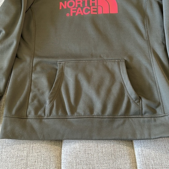 THE NORTH FACE WOMENS LARGE, GREEN,  AND PINK ACCENT,  HOODIE SWEATSHIRT - Picture 4 of 11